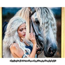 تابلو فرش ماشینی دختر و اسب کد 6415 از نمای نزدیک
