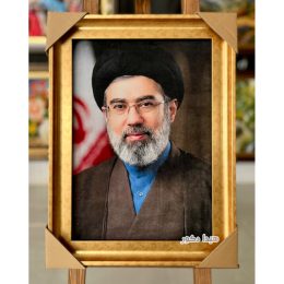 تابلو فرش ماشینی آیت الله سیدمجتبی خامنه ای کد 7952